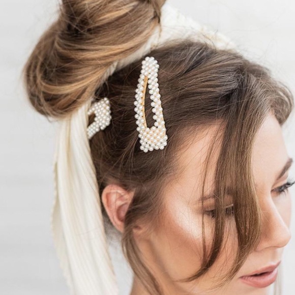 Elegant Faux Pearl Gold Hair Clip Barrette Set! - Picture 7 of 9